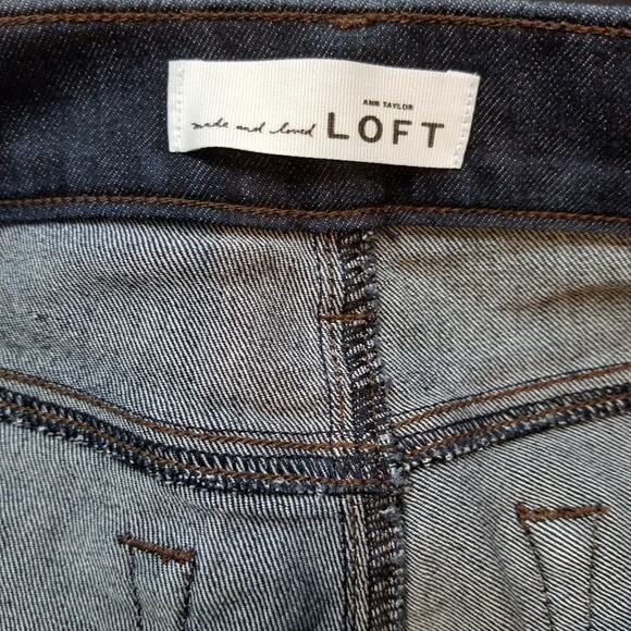 Loft Dark Wash Stretch Straight Leg Jeans Size 6 - Picture 4 of 5